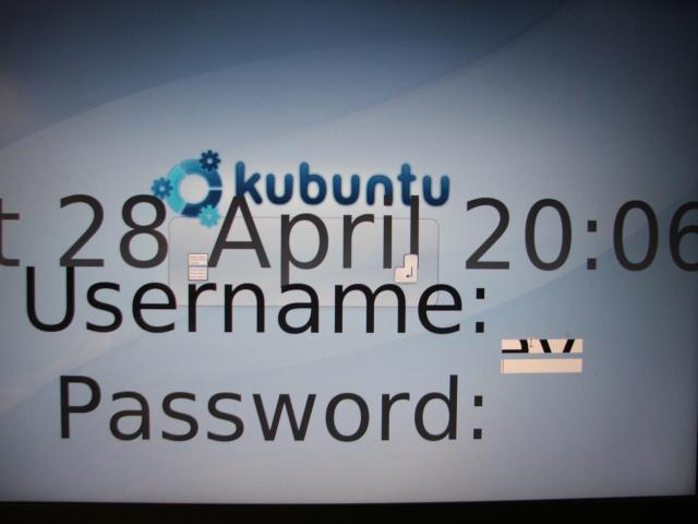 Ubuntu Feisty 7.04 xorg Intel i810 945GM problem